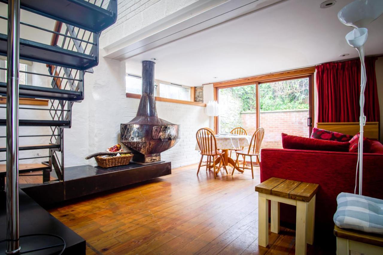 2 Bedroom Characterful Semi-Detached House, Enviably Located With Balcony And Terrace St Andrews Bagian luar foto