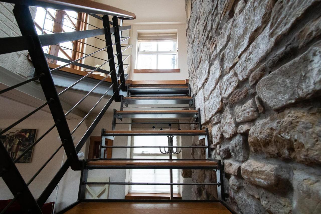 2 Bedroom Characterful Semi-Detached House, Enviably Located With Balcony And Terrace St Andrews Bagian luar foto