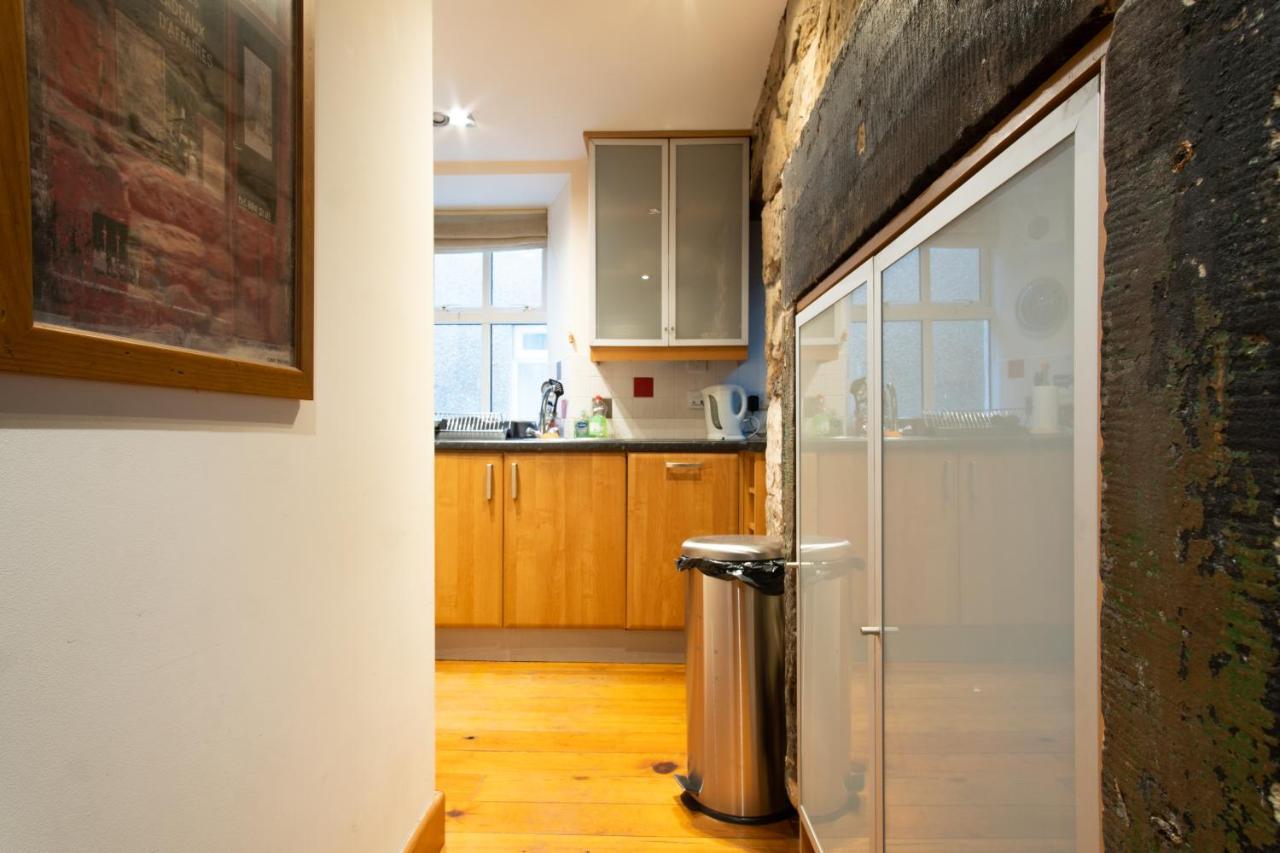 2 Bedroom Characterful Semi-Detached House, Enviably Located With Balcony And Terrace St Andrews Bagian luar foto